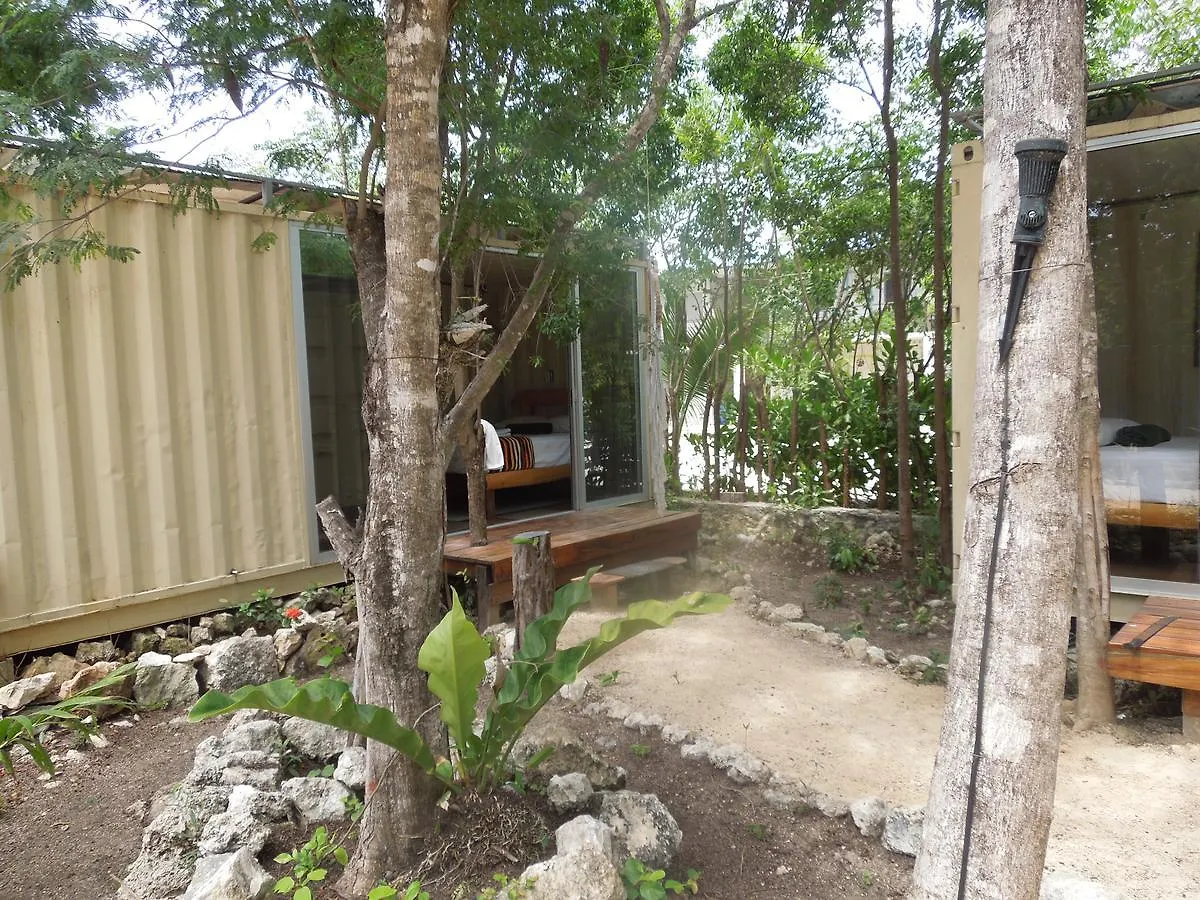 Containme Eco Chic Hotel Tulum